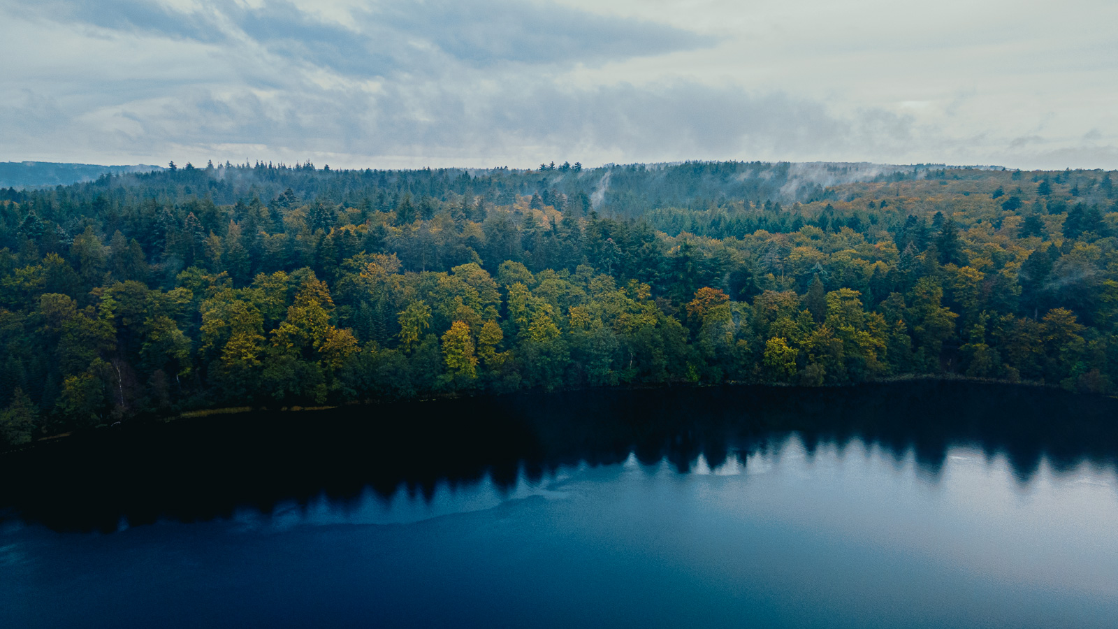 Skovsø og efterårsfarver - Photos by Skovlund