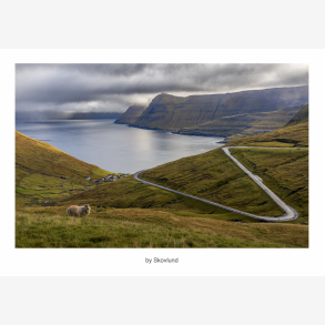 Mellem fjord og himmel
